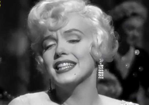 杂志|花花公子创始人休·海夫纳:一生交往2000个女友,86岁宝刀未老