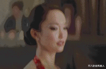 朱茵|五官有致命硬伤，却是公认的女神，娱乐圈氛围感美人的神奇魔力！