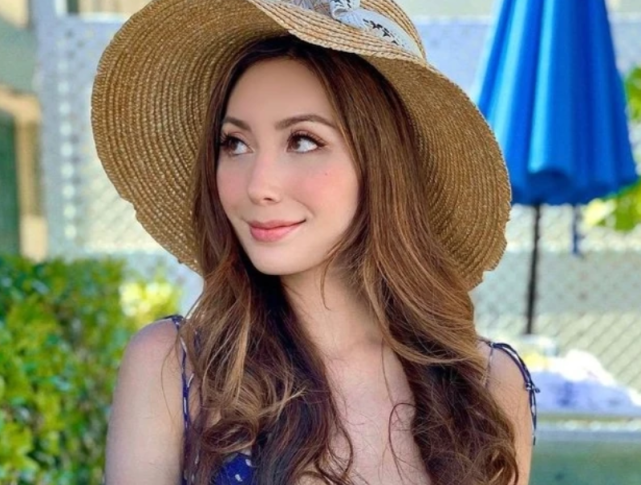 赌王|赌王外孙女答应外籍男友的求婚！何猷君连发了5个OMG