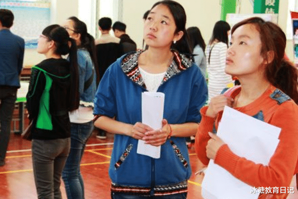 大学生|大学生辛苦考入“烟草局”,干了3个月就提出离职,原因让人心酸