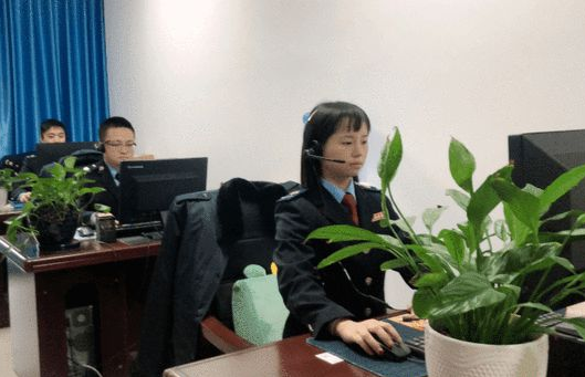 安妈育儿日|95后公务员晒出“工资条”，理想与现实的差距，网友：不敢相信