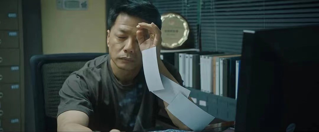 赵丽颖|赵丽颖新剧开挂了？刚上线就拿下飙升榜第一，连环杀人案悬念重重