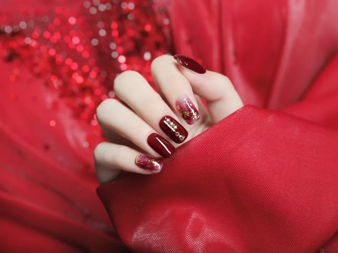 美甲 2022新年红色美甲安排上了