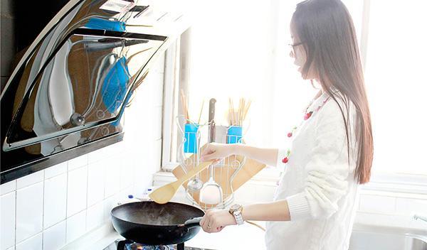 地沟油|装在这种瓶子里的油，家家厨房可能都会有，或会影响健康