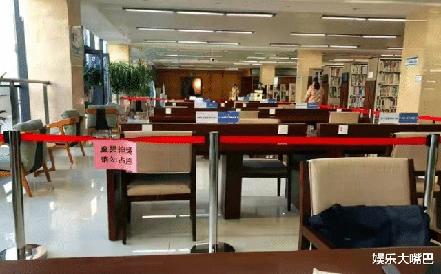 谭松韵|《快本》整改两月不但换了“综艺名”,连“快乐家族”也解散了?