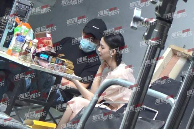 陈瑶|大热剧情侣恋情曝光！高调探班后同回爱巢，连续腻歪三天甜退狗仔