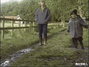 鑫宝聊育儿|“跟男友第一次住宾馆，洗澡间挂个毛笔啥意思？”哈哈哈