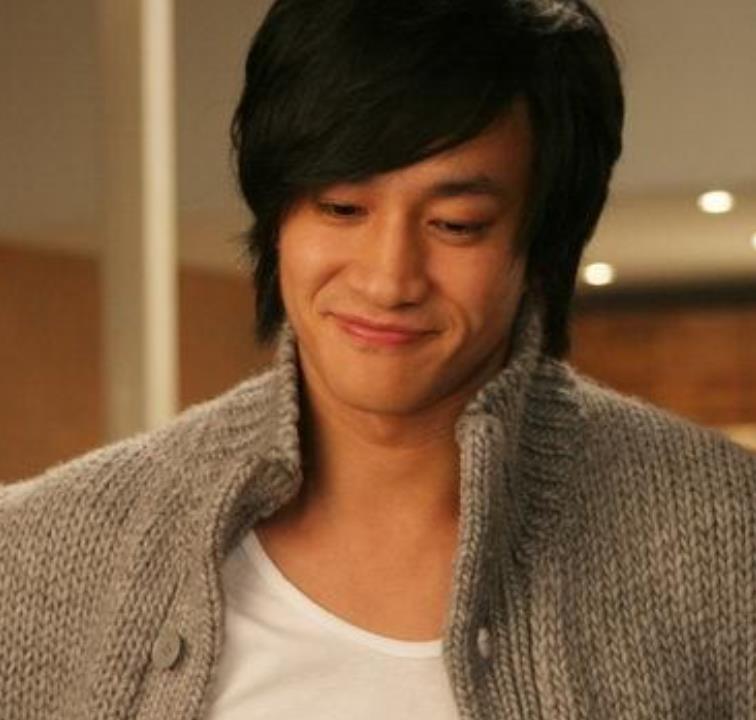 何润东|何润东：3次表白孙俪被拒，转身娶了百货柜姐，如今他们过得怎样