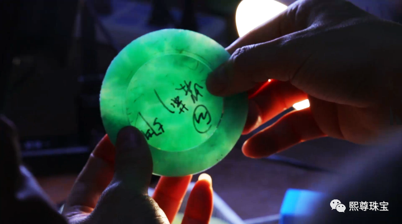 翡翠|让旁人都羡慕的“绿帽子”！