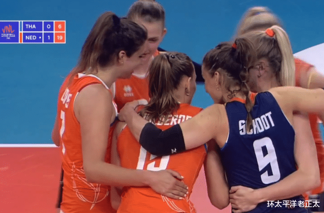 女排|3-0！中國女排老對手爆發，單局25-9打崩亞洲勁旅，賽后鼓掌致意