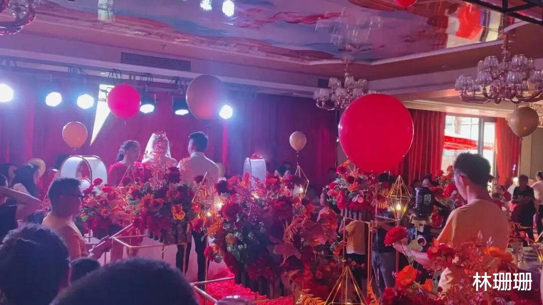 西安一富豪儿子举办婚礼,两个新娘同时出场,故事比你想得更精彩