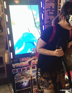 小琳解说星座|“美女，出门前还是注意下穿着吧，你旁边的闺蜜都不好意思看了！”哈哈哈