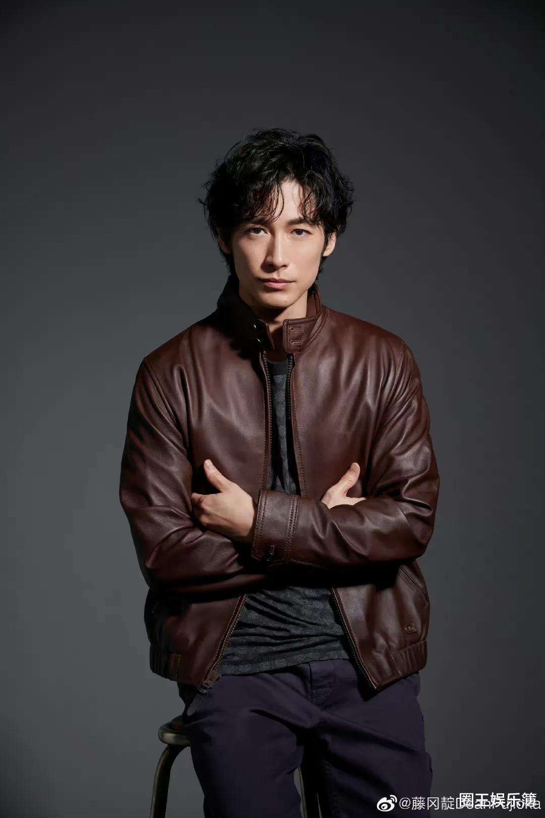 藤冈靛|出道15年！《转角遇到爱》安藤枫40岁堪称不老男神，结婚9年家庭幸福