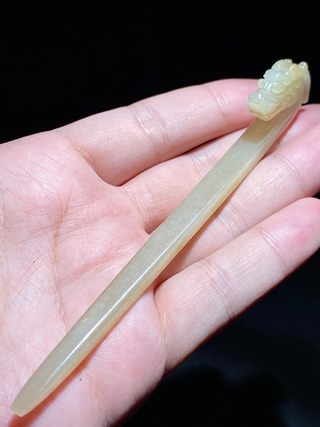 和田玉籽料|明 子冈 和田玉籽料 龙首 发簪