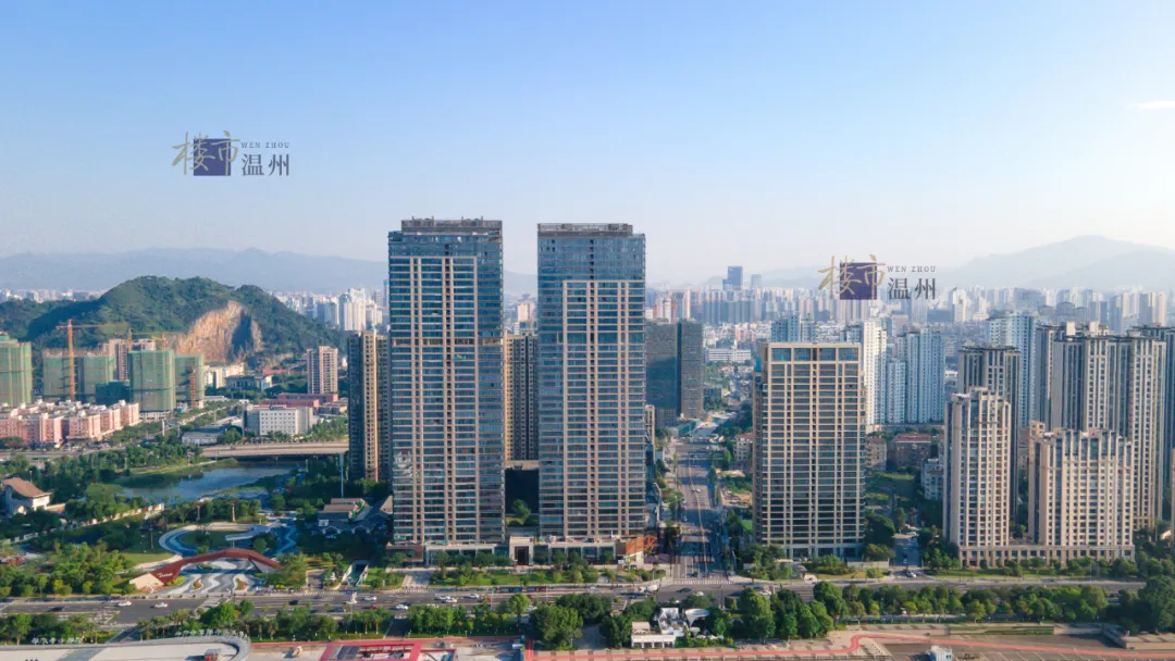 不动产登记|吵翻天了！留香园之后，市区很多豪宅也顶不住了，纷纷封阳台！谁对谁错?