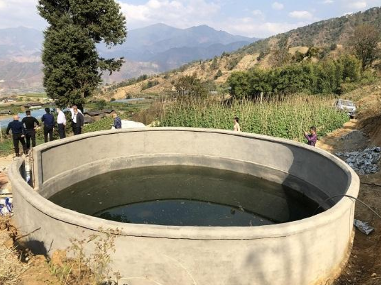 到处踅摸 江苏扬中一起非正常死亡事件，3名男子蓄水池抓鱼，抢救无效死亡