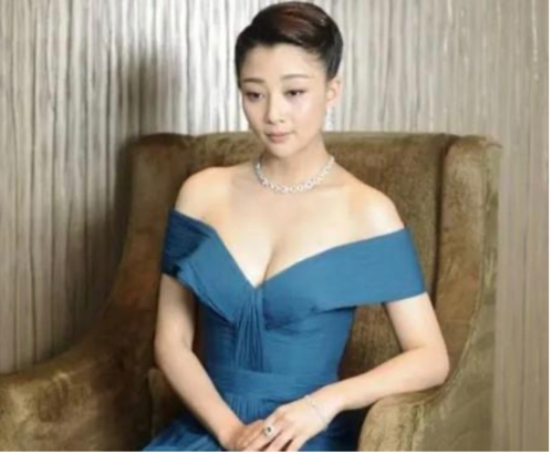 殷桃|她年轻时就迷死大片男人，不结婚不生孩子，如今41岁美的太不像话