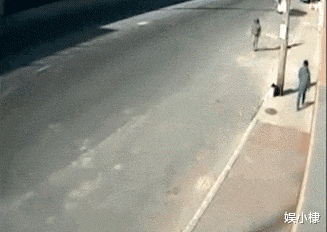  如果可以在地球全人类的脑海里播放一句话，你会说什么？