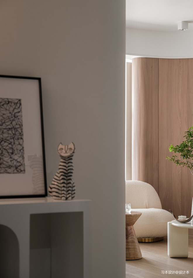 |弧形与空间构造柔美简致的居家美学