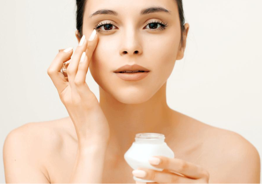 科学护肤保养干货|眼霜怎么涂才有效果？原来涂抹手法这么简单，只要注意这些小细节！