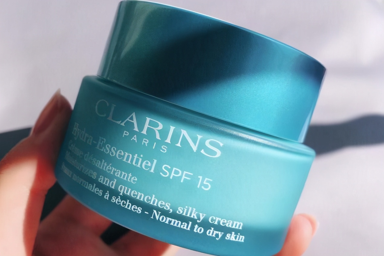 巫马玉龙|清爽型的良心面霜推荐:美白补水保湿,让你的脸有种喝饱水的感觉