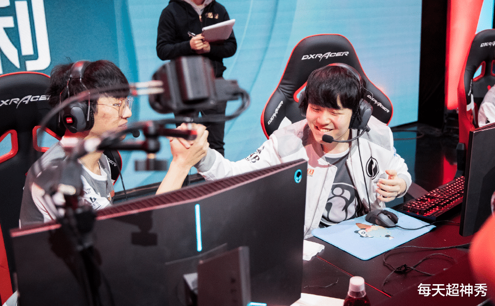 ig|IG掀起离队潮，TES阿水力挺Rookie，Wink透露未来打算