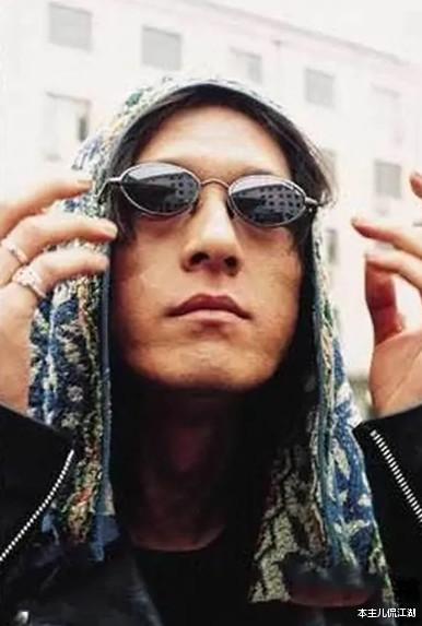 明星|7位“跳楼自杀”的明星，一个比一个凄凉，最大47岁，最小28岁