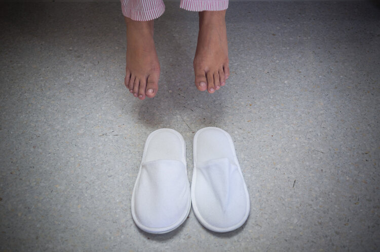 洋葱|痔疮手术有多痛？女患者血泪自述：手术只是第一关，哭得撕心裂肺