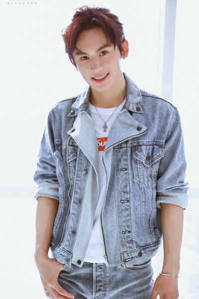 李小冉|5位被女人和红线“摧毁”的男明星，太丢人了