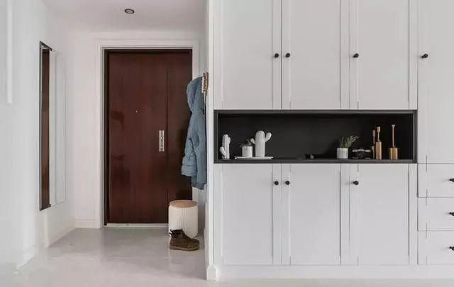 鞋柜这样设计能放下50双鞋，用一辈子都没问题