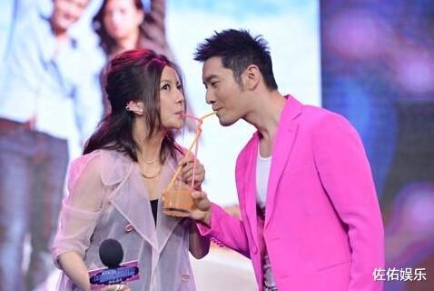 黄晓明|夫唱妇随!黄晓明baby同时更改微博设置,男方喊话想要女儿