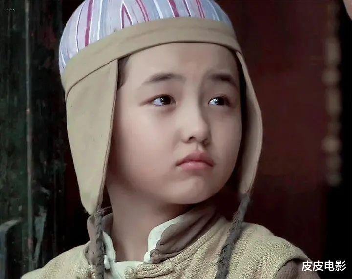 张子枫|张子枫的“觉悟”，能让多少女明星“脸红”？