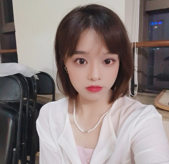 奇葩说|《中国好声音》定档，8个导师座位已定，张碧晨和吴莫愁离得很远