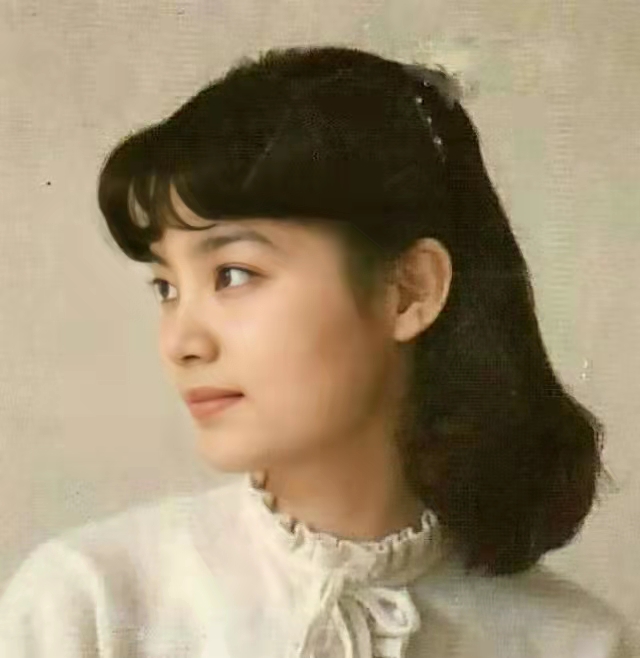 潘虹|她是朱军一生都追不到的女人，最终60多岁却无婚无子