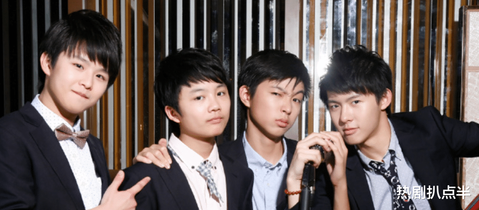 左溢|伤仲永！8岁横空出世的天才偶像，如今变成一米九的“傻大个”