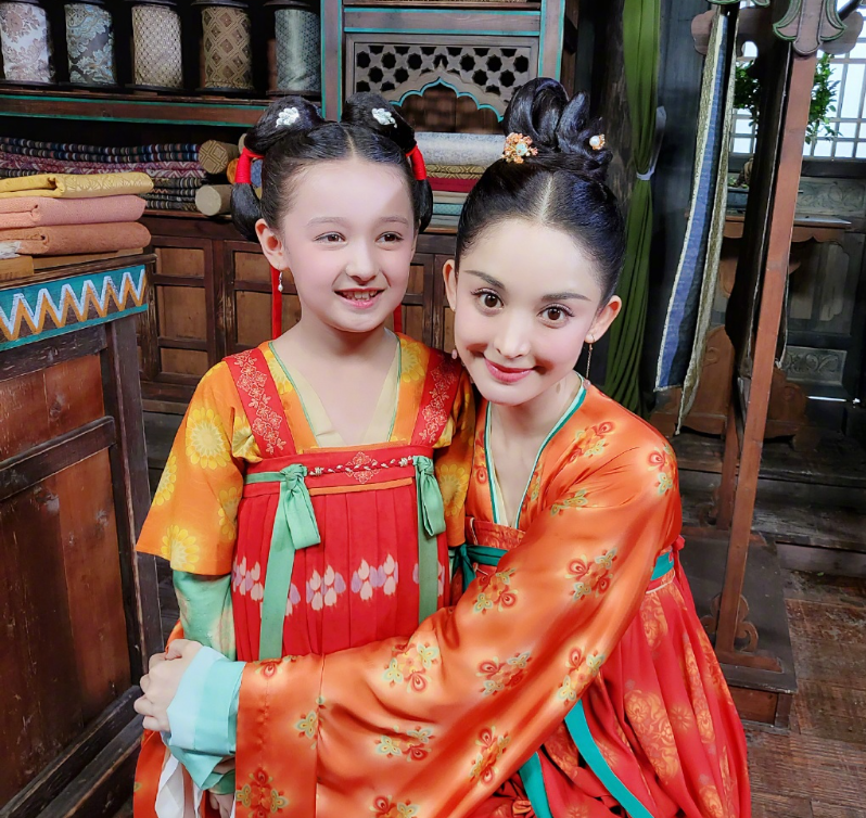 古力娜扎|《风起霓裳》收视第一，娜扎终于有代表作了，人气能赶上热巴吗