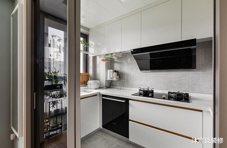 杭州夫妇退休回老家,全屋经典美式混搭,每天在家看看书,养花花