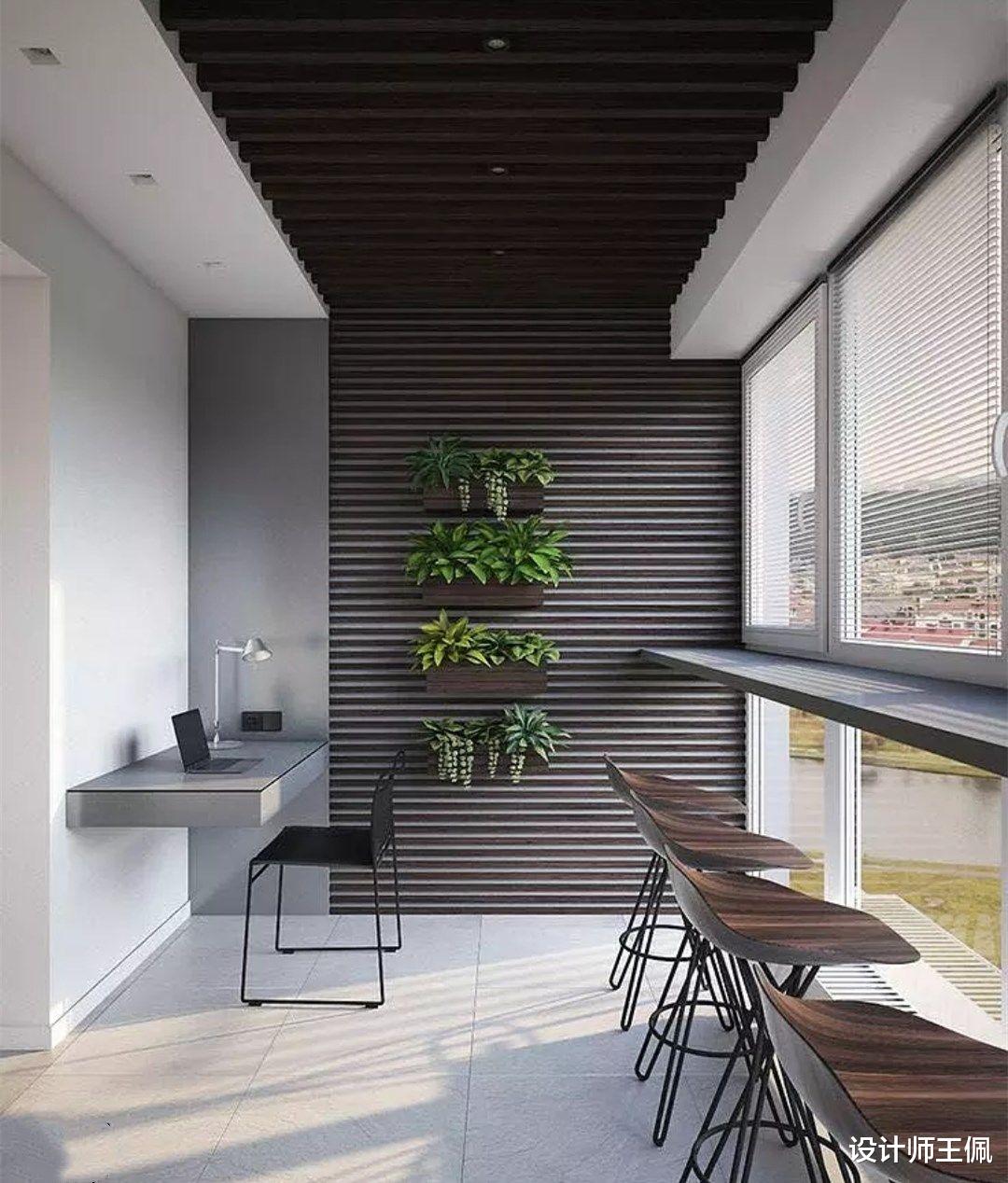 在阳台安装晾衣架前，一定要考虑4大因素，小心“毁了”阳台空间