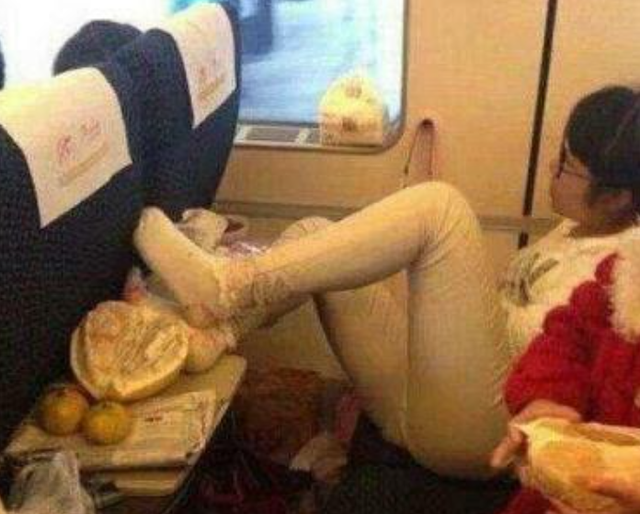 “出差一周回来后，看到亲戚给我装修的婚房！”我瞬间崩溃了啊