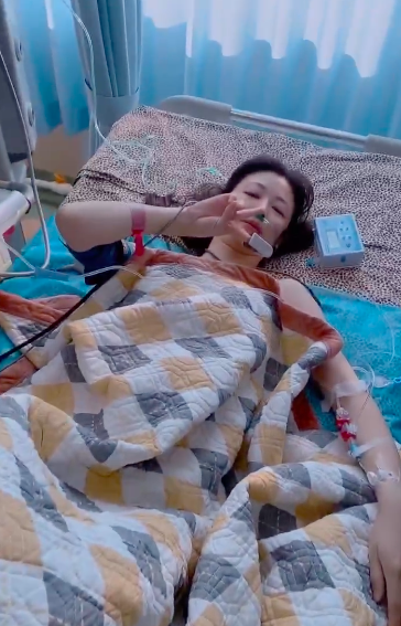 谢永强|谢永强媳妇卖货太拼，自曝患囊肿刚出院，否认宫外孕称暂不要二胎