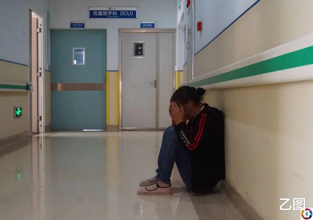 滇藏铁路|女孩1岁受伤留下后遗症，16年后她写了一行字，妈妈无比欣慰