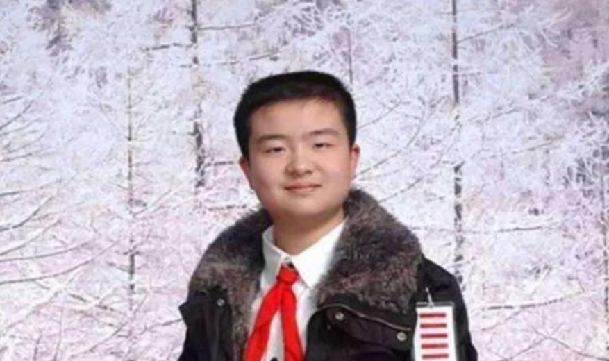 武汉大学|当年红遍网络的“五道杠少年”，现在却泯然众人，成现实版方仲永