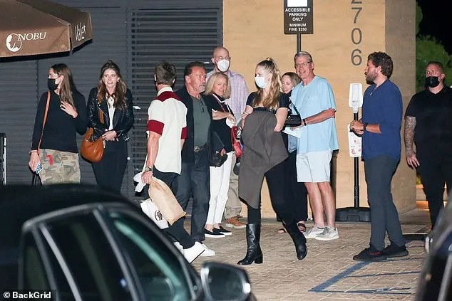 白梦妍|施瓦辛格儿子遗传成功帅气依旧！网友：王子殿下无疑！