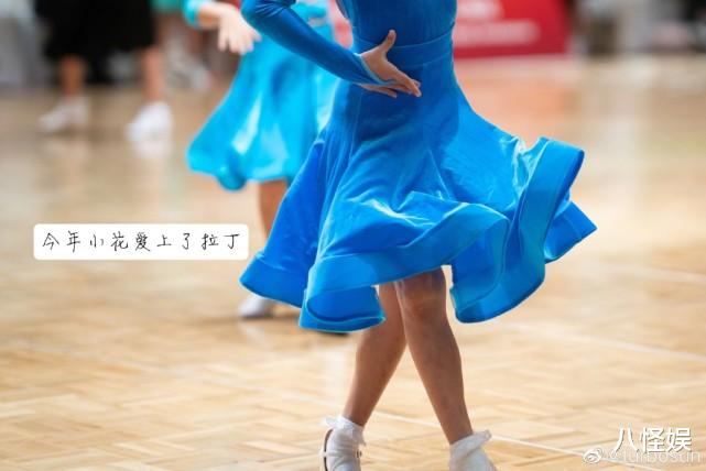 张艺上|孙俪发文告别2021，透露不会生三胎，等等小花近照曝光长腿抢镜