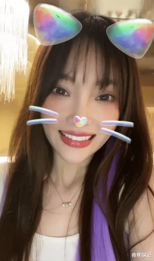 李小璐|李小璐最新舞蹈曝光，自嘲好久没跳不习惯，网友：还没有放弃嘻哈