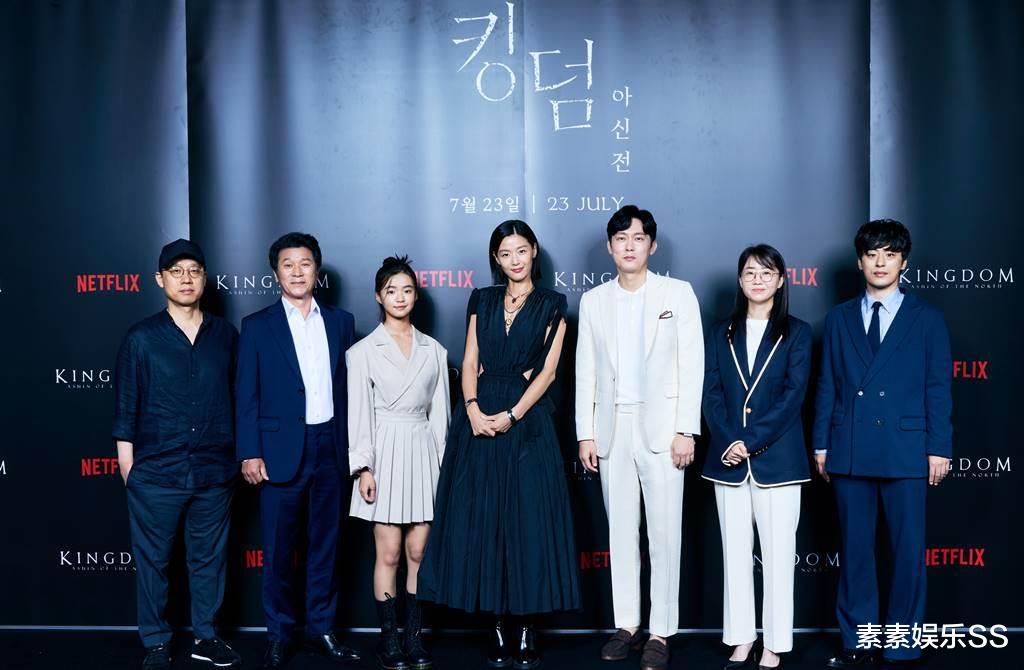 全智贤|39岁全智贤换风格,剪短发瘦了很多,时尚感增加了不少