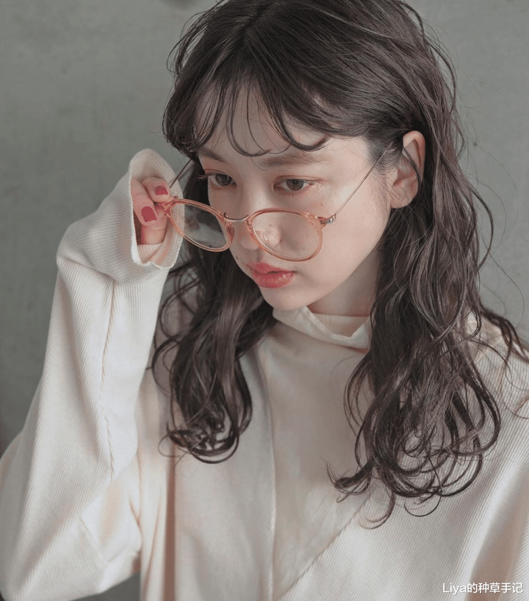 发型|女生巨显老的4款发型，你可千万别剪