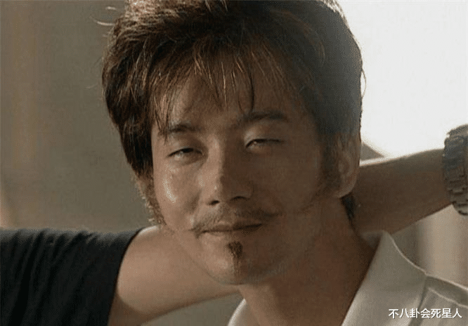 魔幻手机|《魔幻手机》群星现状：男主过气，傻妞4年没拍戏，黄眉满头白发