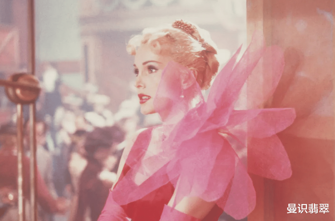 好莱坞|她被骂“好莱坞狐狸精”，结婚9次，一生追求爱情与珠宝到极致