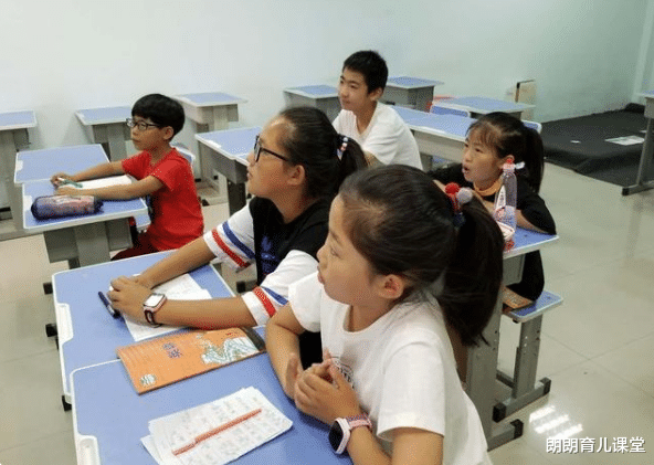 朗朗育儿课堂|小学入学“年龄限制”改了？教育部给出准话，家长得知松了一口气